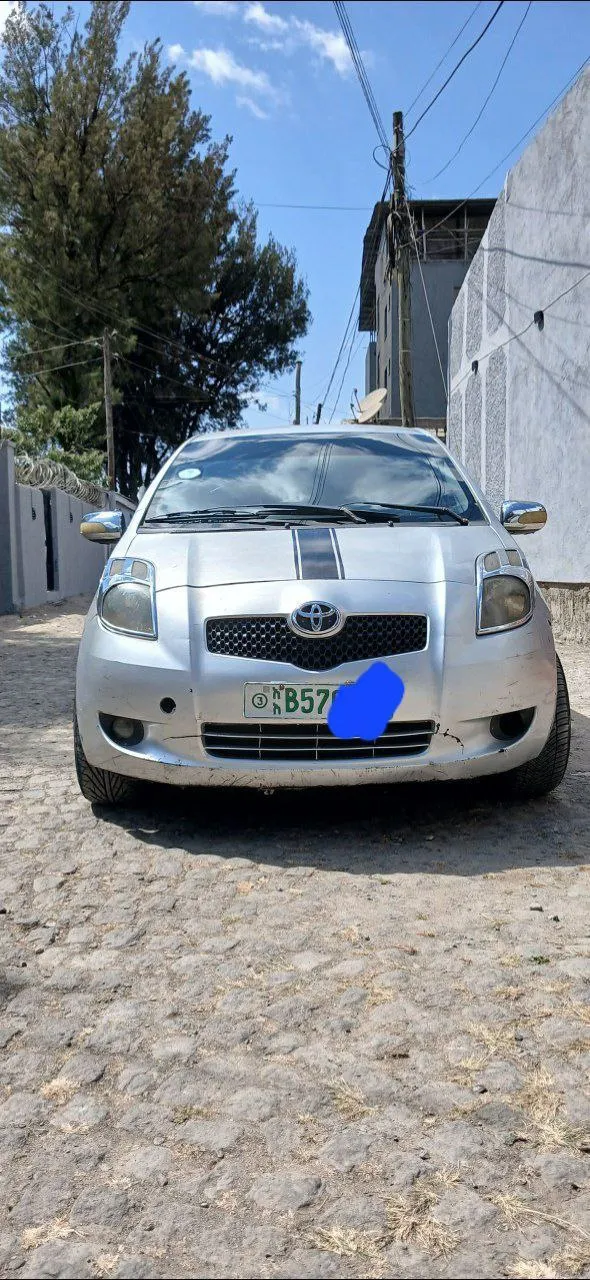 Toyota Compact 2006 Silver Automatic – photo 4