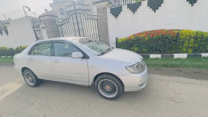Toyota Corolla Sedan Silver – photo 6