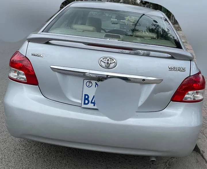 Toyota Yaris Belta 2008 Automatic – photo 3