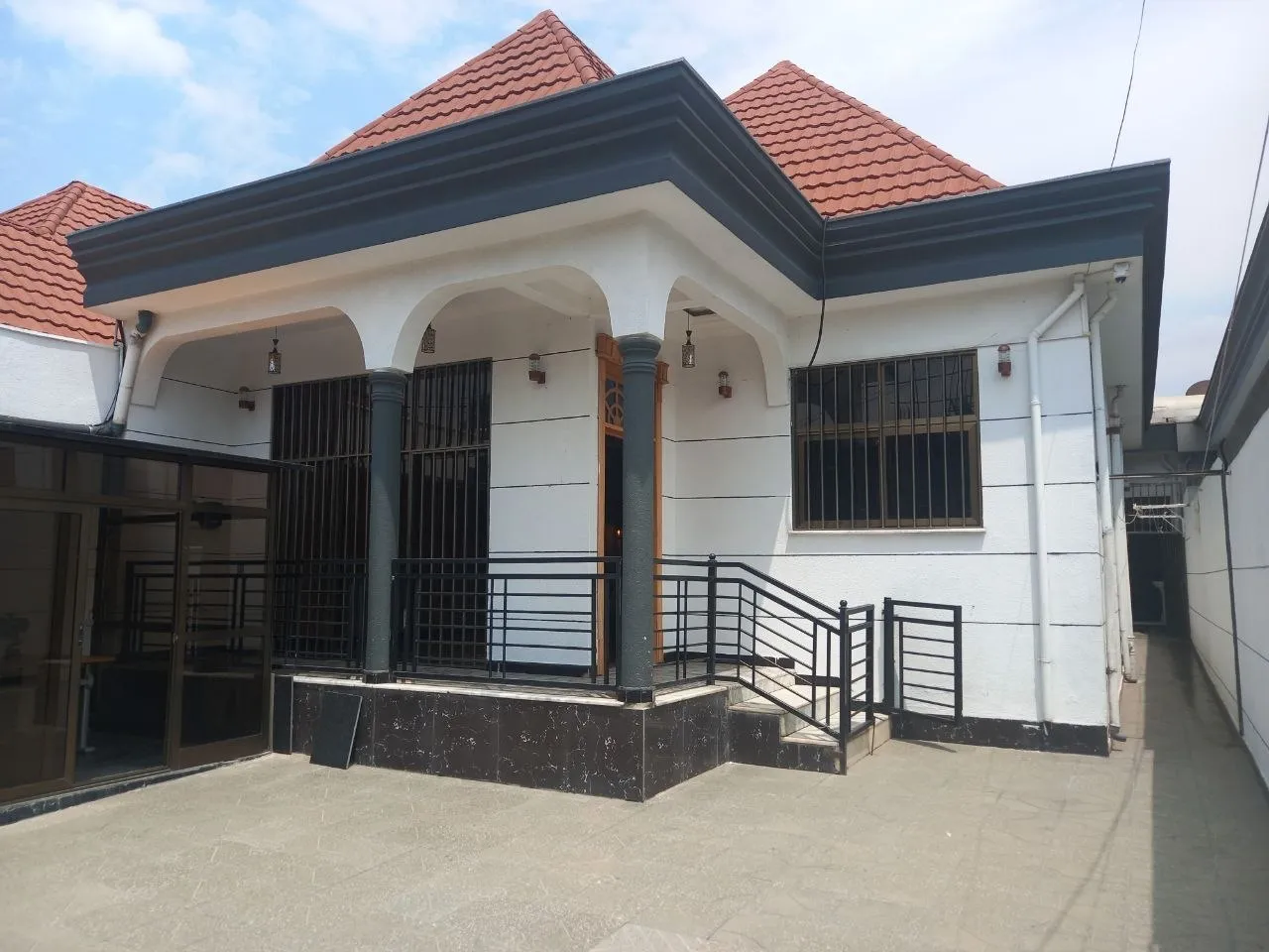 Modern 5 Bedroom Villa in Ayat – photo 6