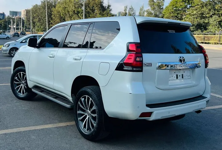 Toyota Land Cruiser Prado 2020 – photo 6
