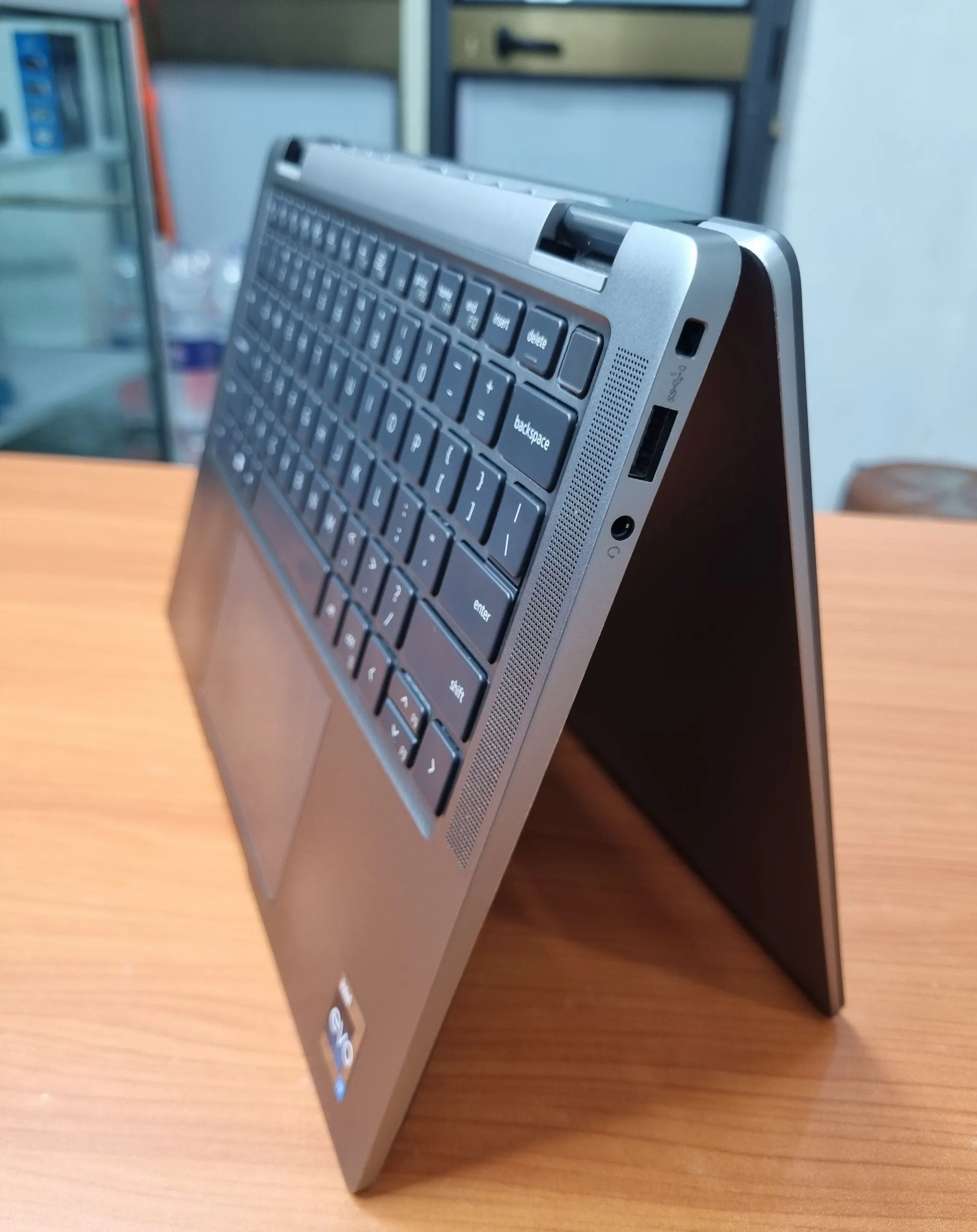 Dell Latitude 7340 i7 Touch Laptop – photo 3