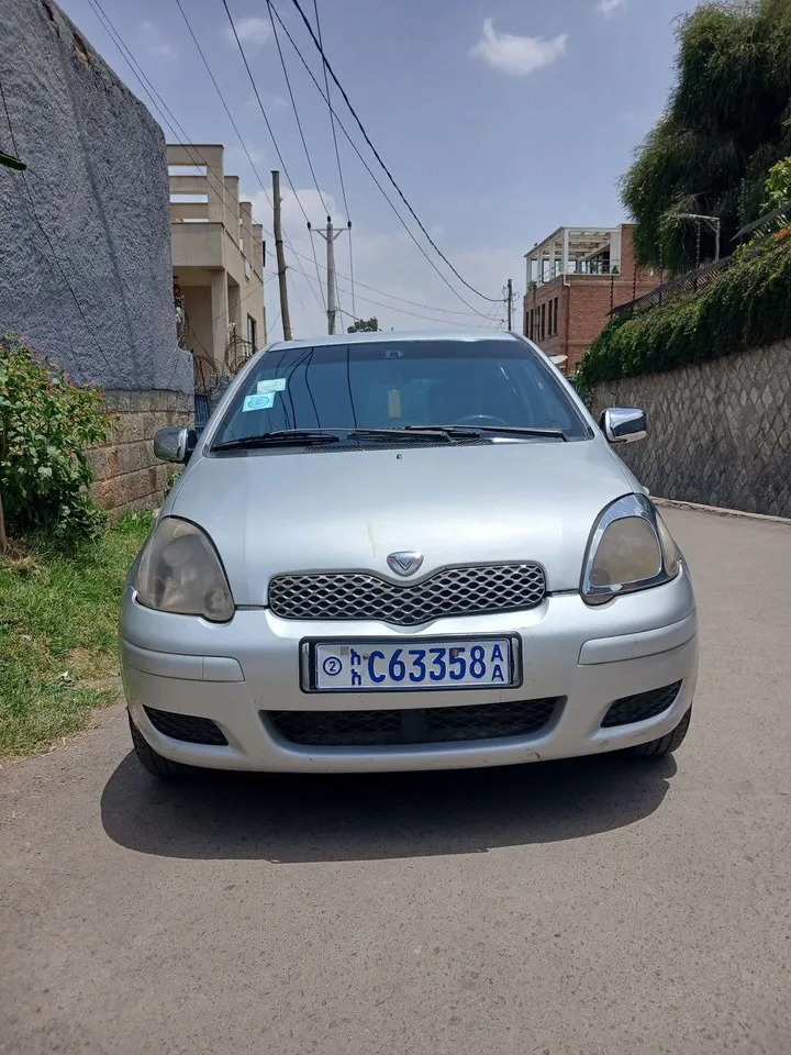 Toyota Vitz 2004 Automatic – photo 8