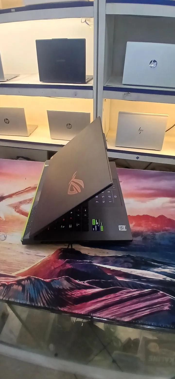 Asus ROG Strix i9 RTX 4060 Laptop – photo 5