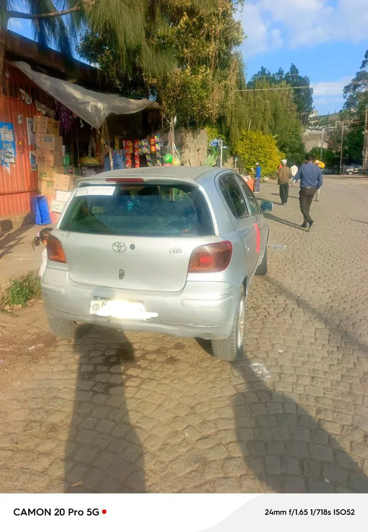 Toyota Vitz 2002 Automatic – photo 4