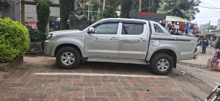 Toyota Hilux Double-Cab 2012 – photo 3