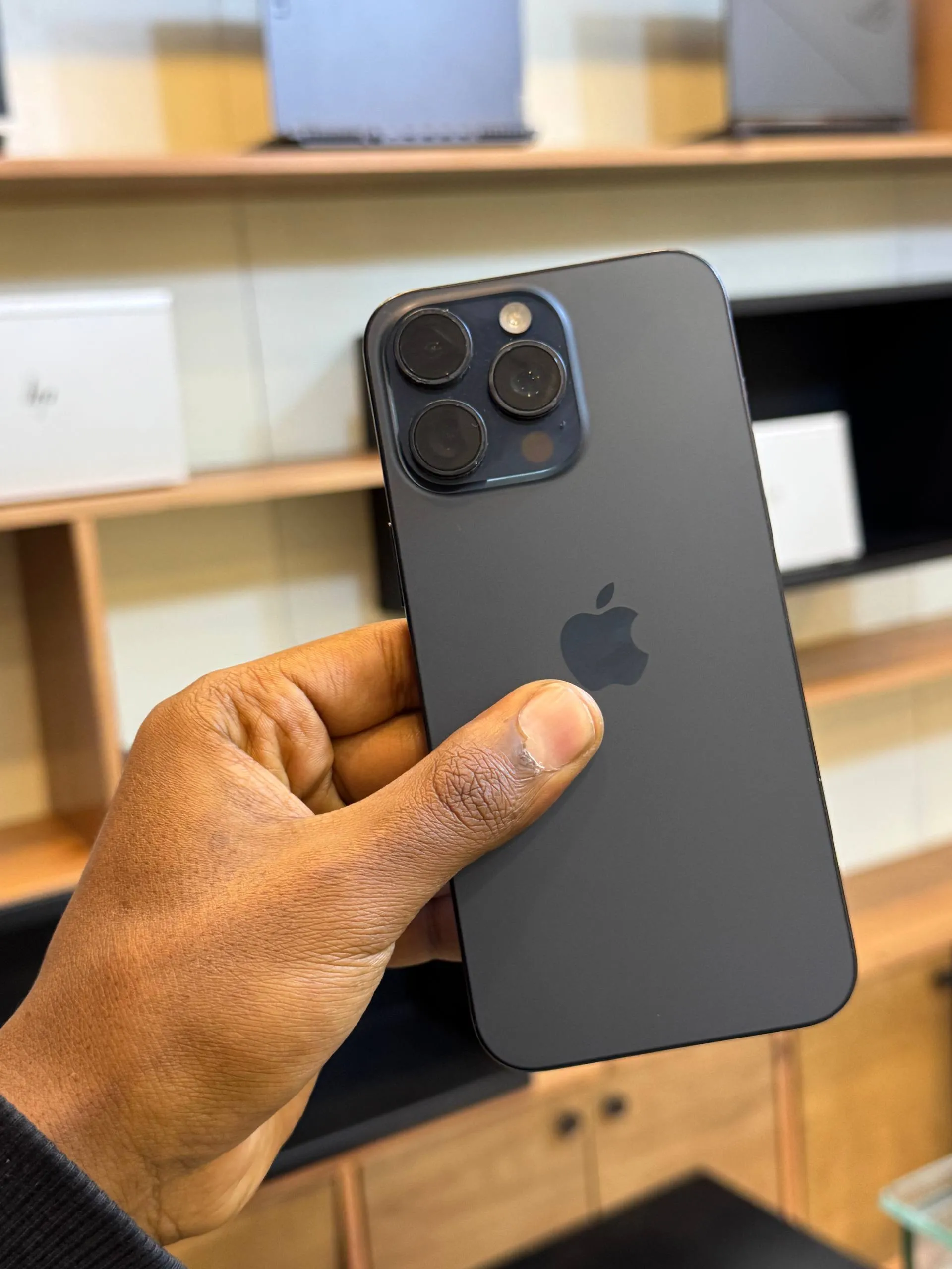 iPhone 15 Pro Max 256GB – photo 3