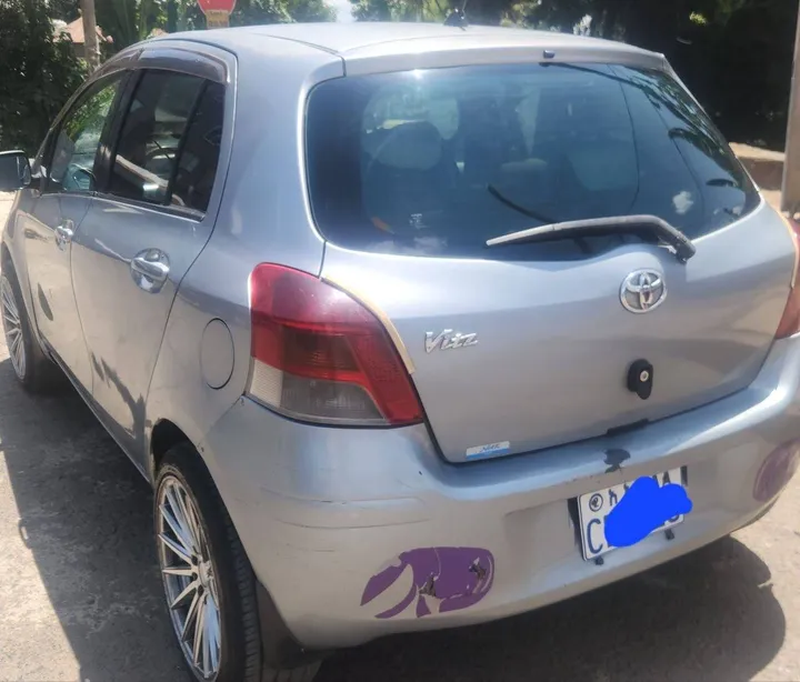 Toyota Yaris Compact 2008 – photo 4