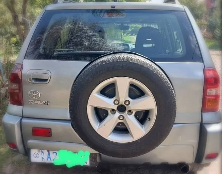Toyota RAV4 2005 Manual SUV – photo 3
