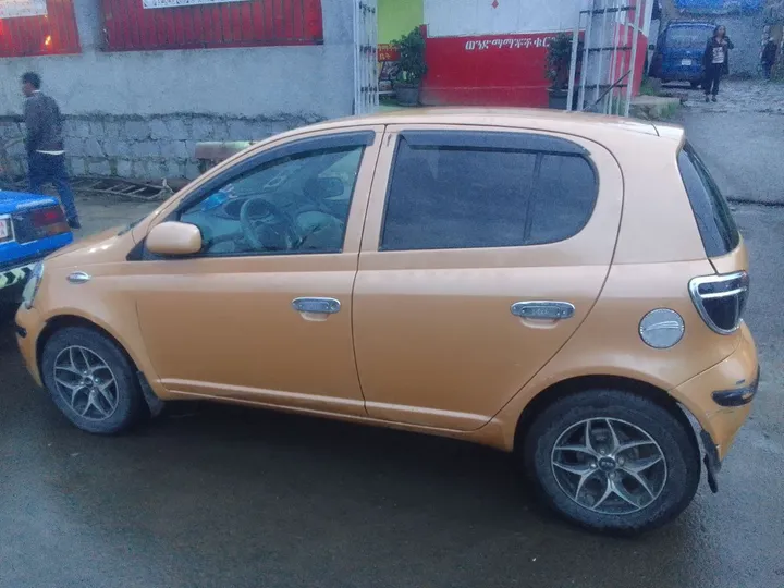 Toyota Vitz 2004 Automatic – photo 3