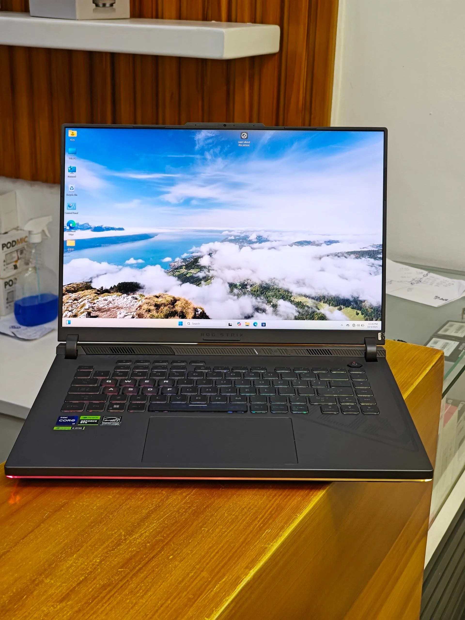 Asus ROG Strix i9 RTX 4060 Laptop – photo 4