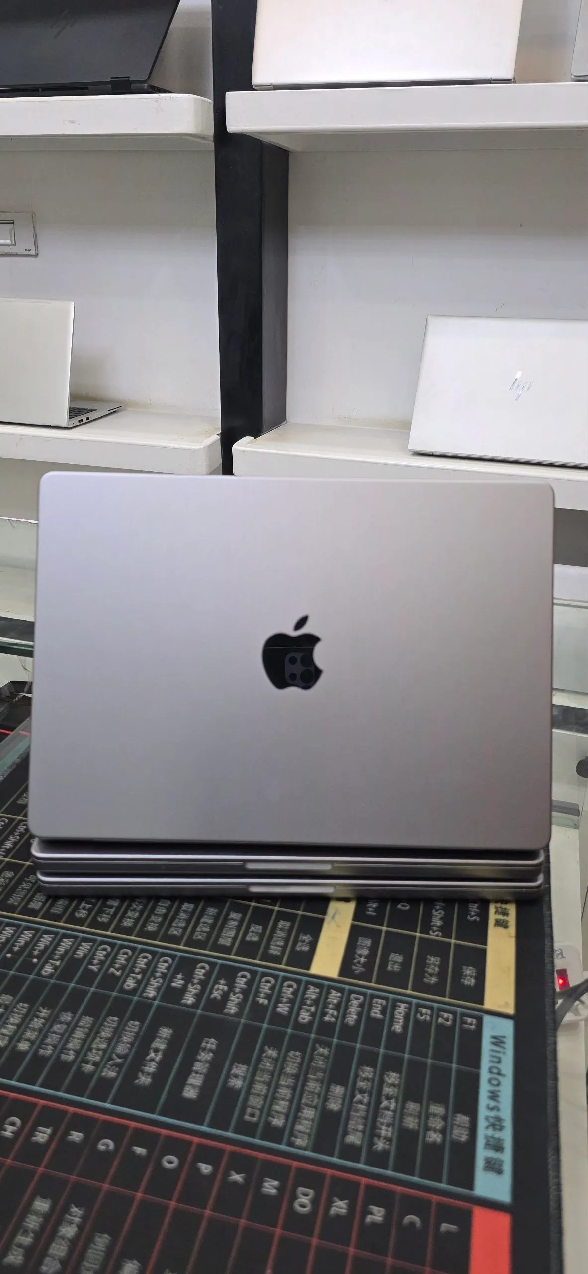 Apple MacBook Pro M1 Pro 14-inch – photo 5