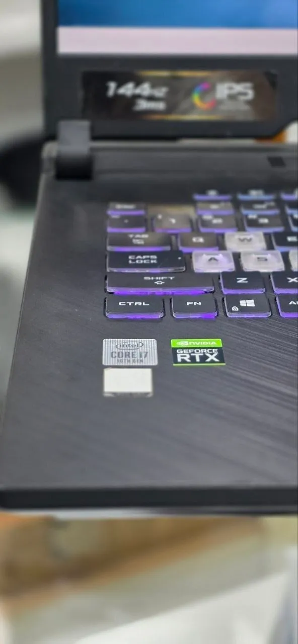 Asus ROG Strix i7 RTX 2060 Laptop – photo 4