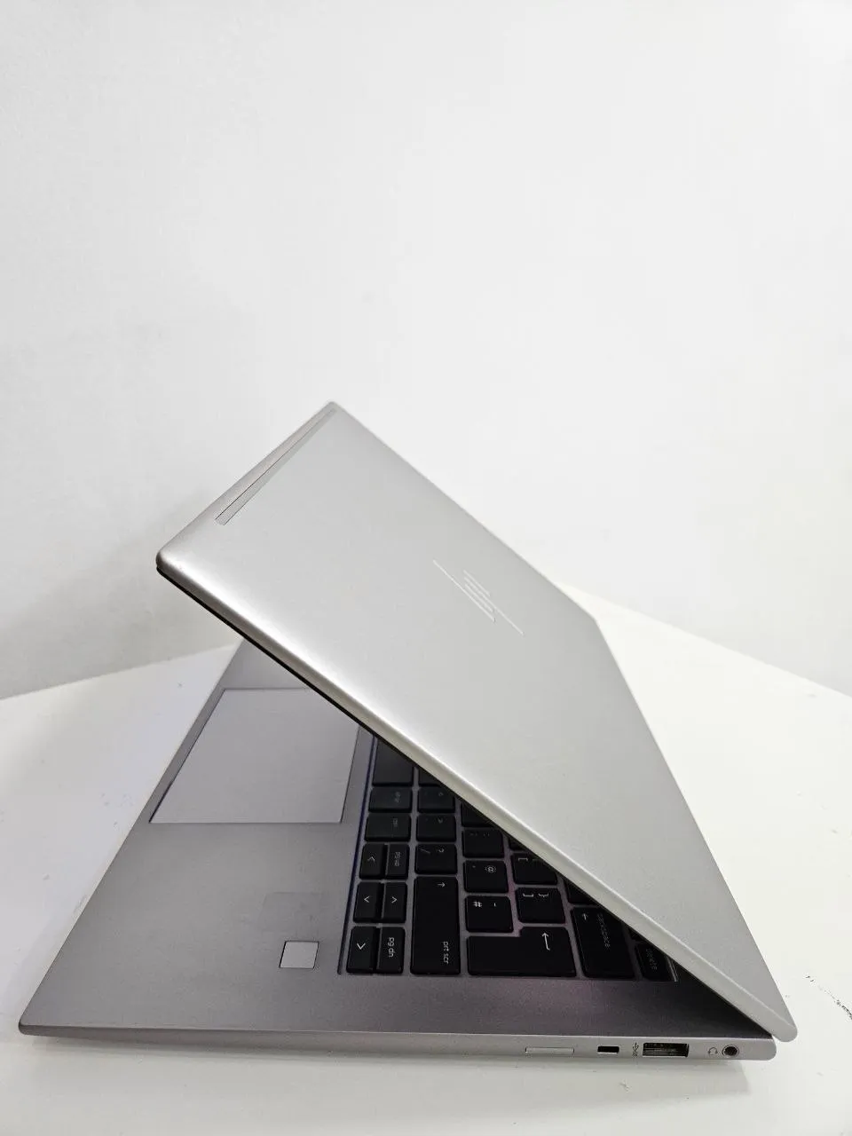HP ZBook Firefly 14 G10 Laptop – photo 4