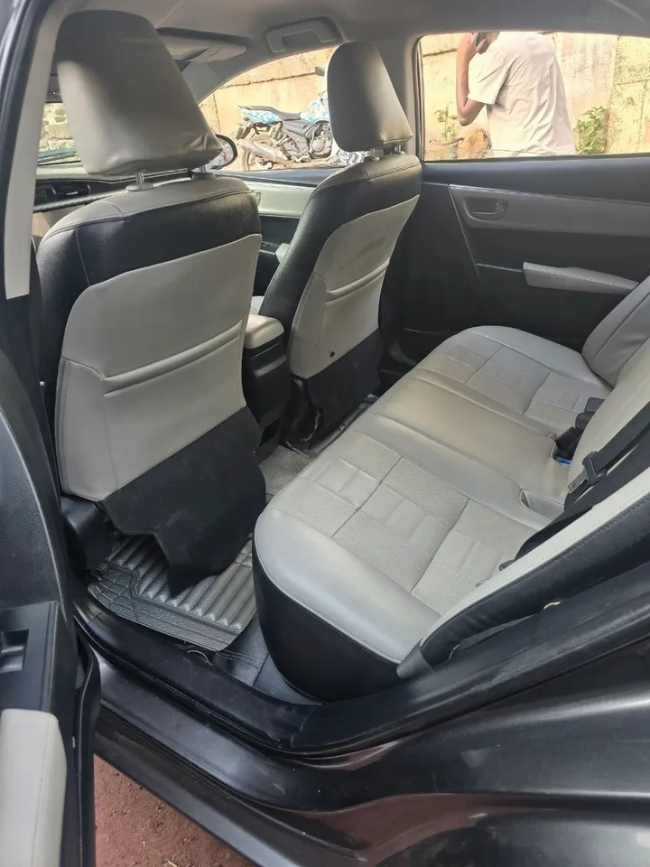 Toyota Corolla Sedan 2013 – photo 4