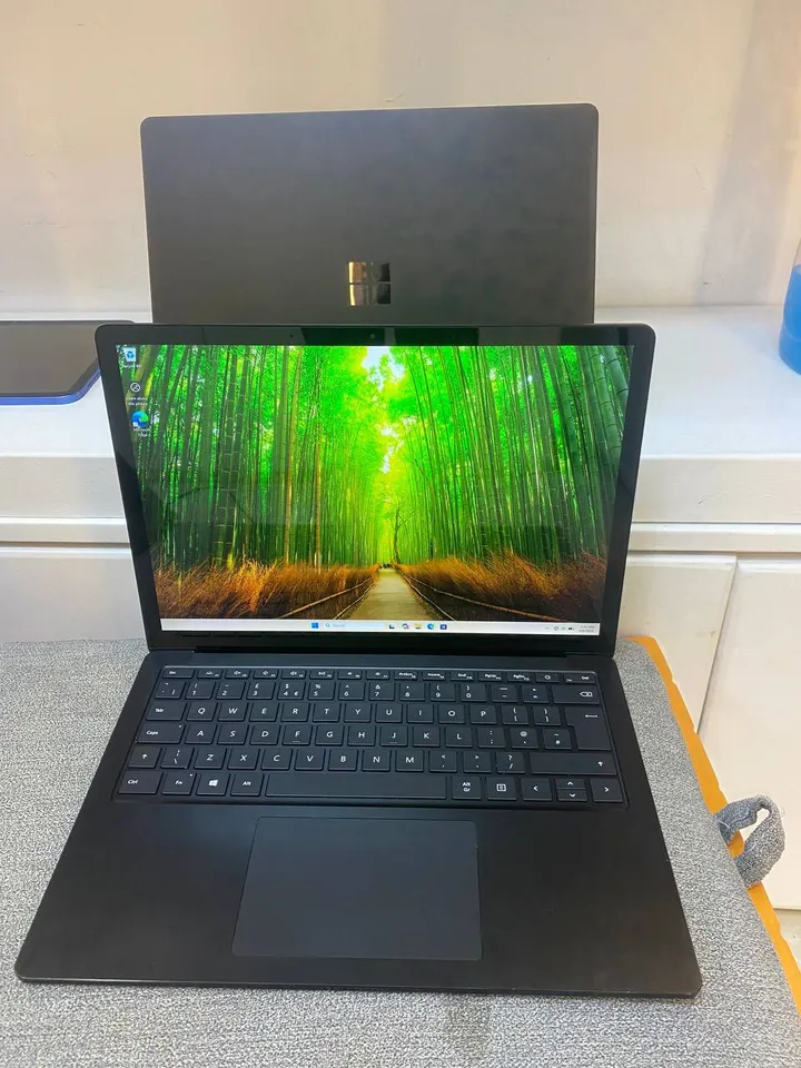 Microsoft Surface Core i7 11th Gen – photo 3