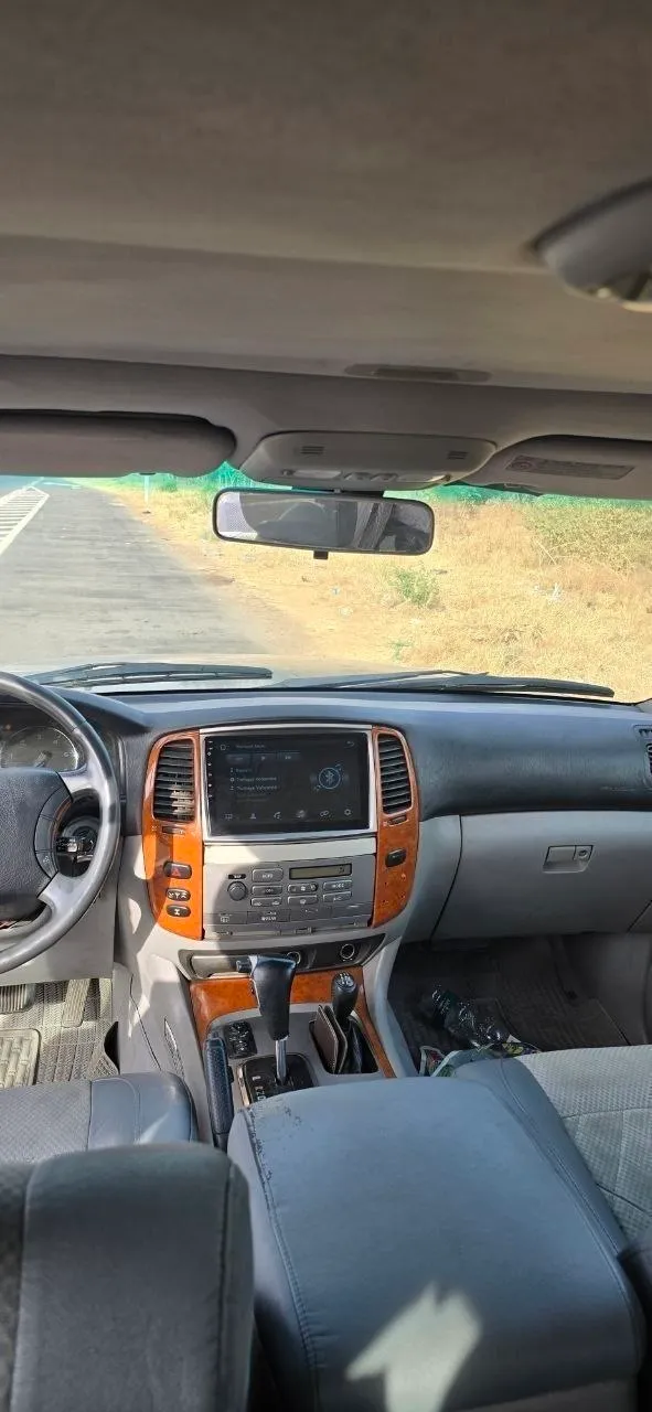 Toyota Landcruiser 105 Diesel Automatic – photo 6