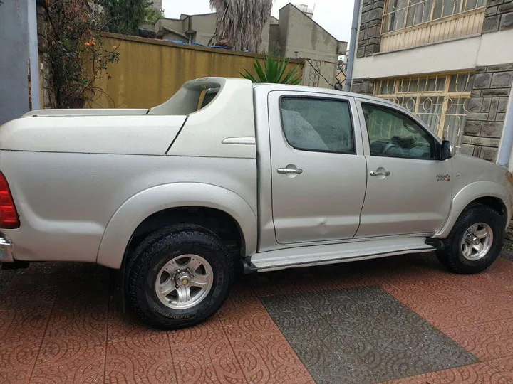 Toyota Hilux Double Cab 2010 – photo 3