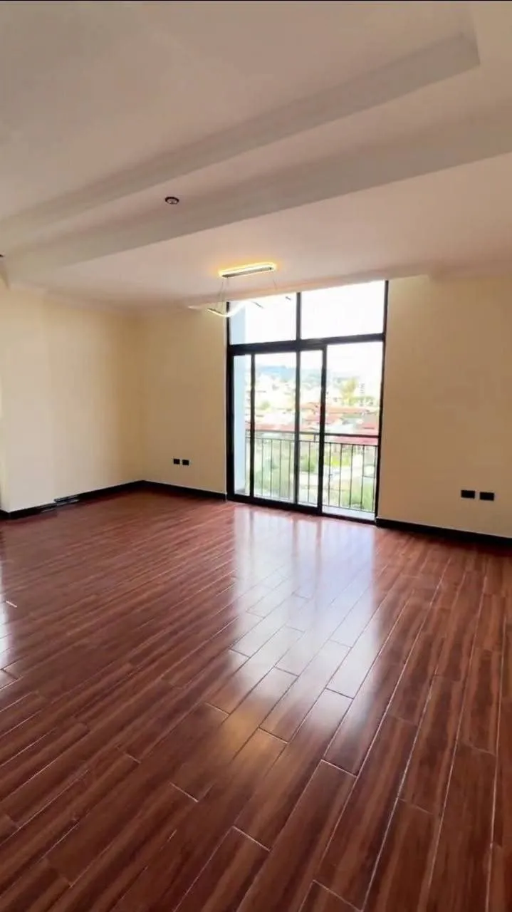 2 Bedroom 117sqm Apartment in Wesen – photo 3