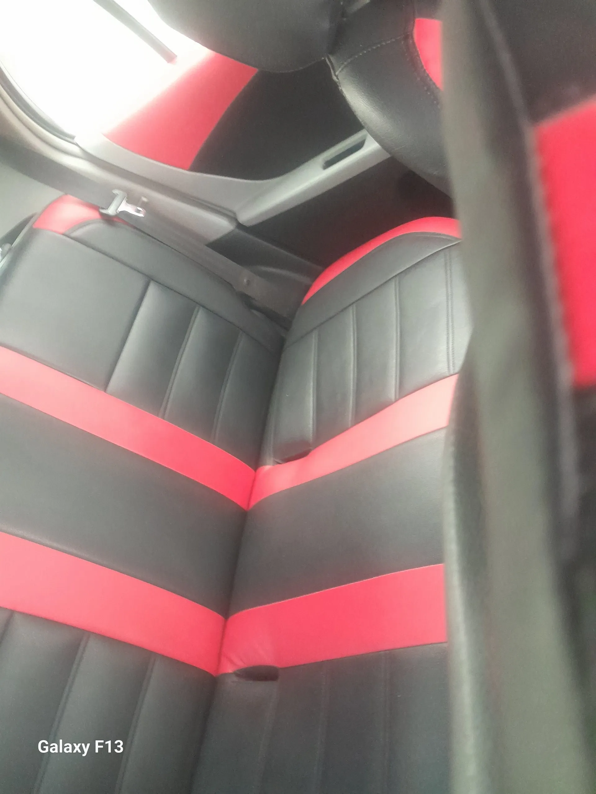 Toyota Yaris Compact 2010 Automatic – photo 4