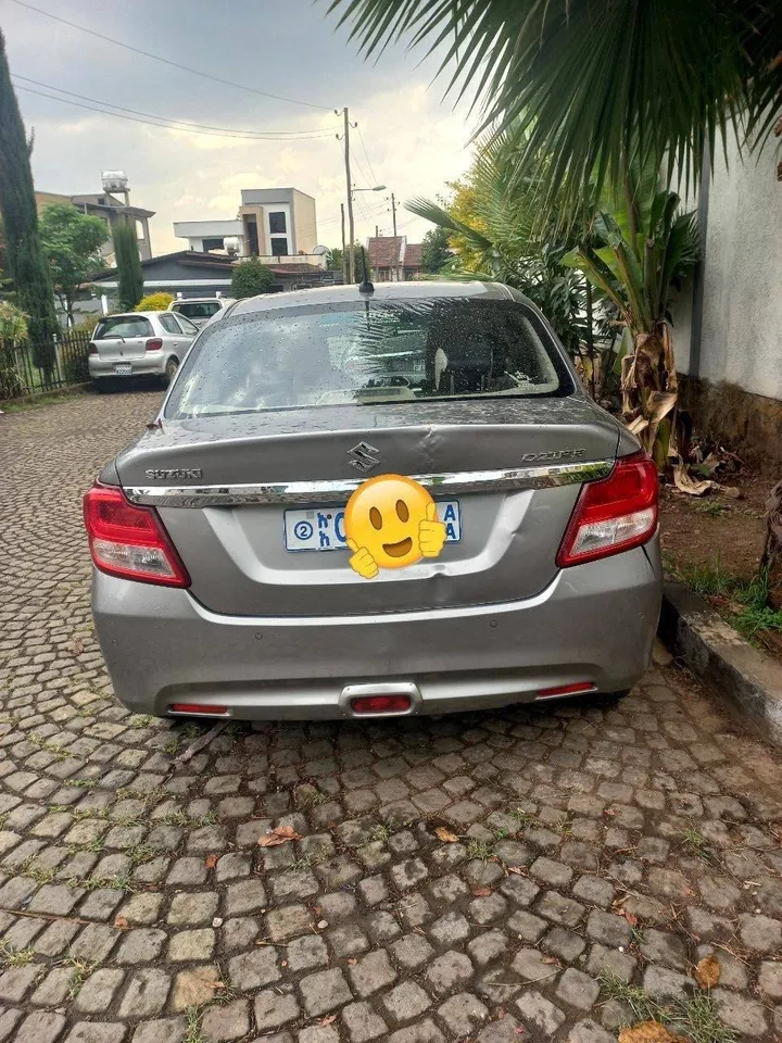 Suzuki Dzire 2022 Automatic – photo 3