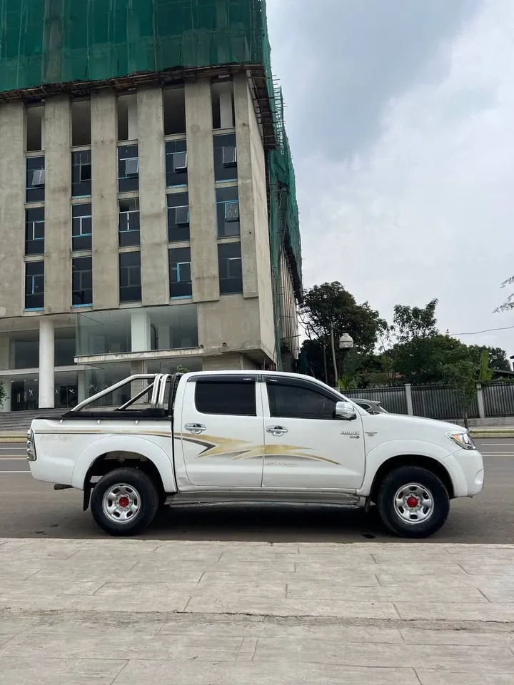 Toyota Hilux Double Cab – photo 5