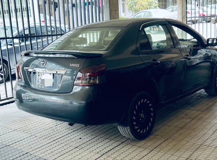 Toyota Yaris Sedan 2008 Automatic – photo 5