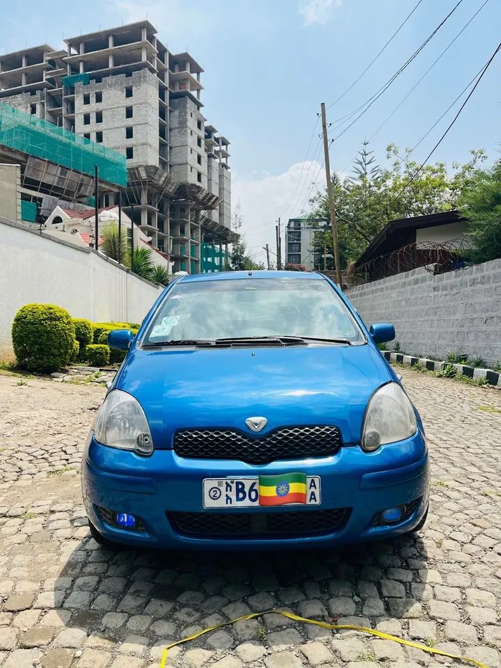 Toyota Vitz 2002 Automatic Petrol – photo 3