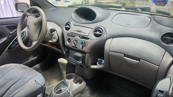Toyota Platz 2002 Automatic – photo 3