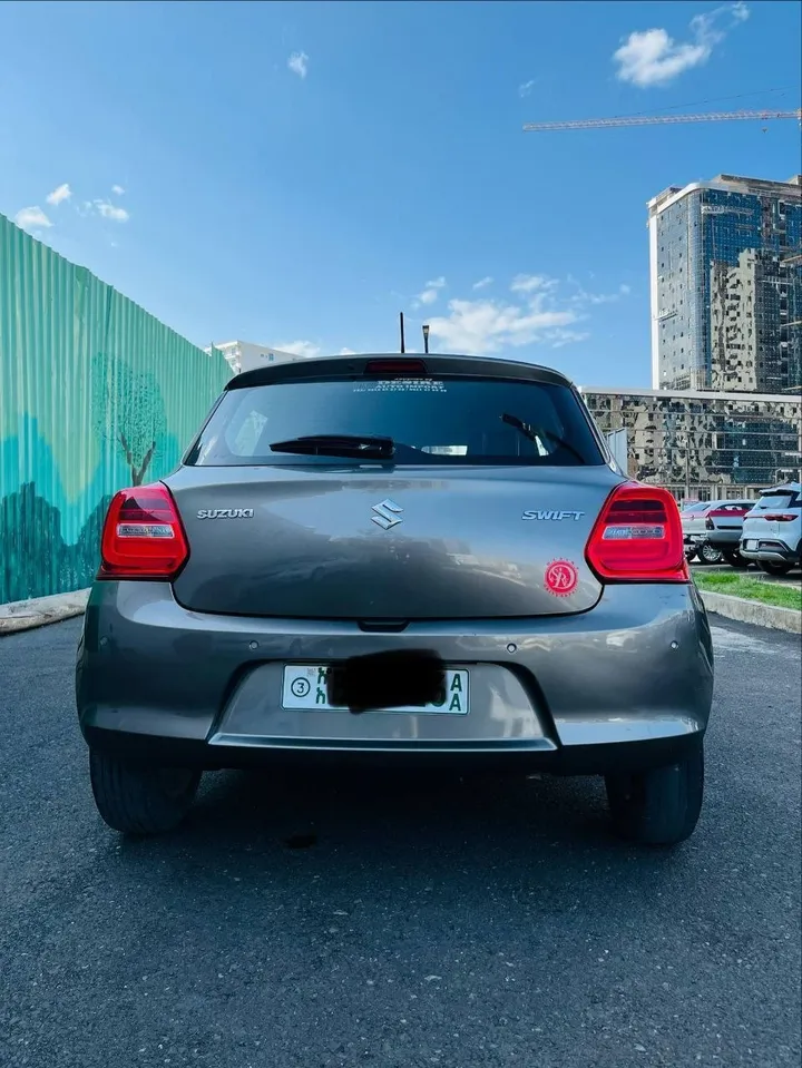 Suzuki Swift 2022 Automatic – photo 5