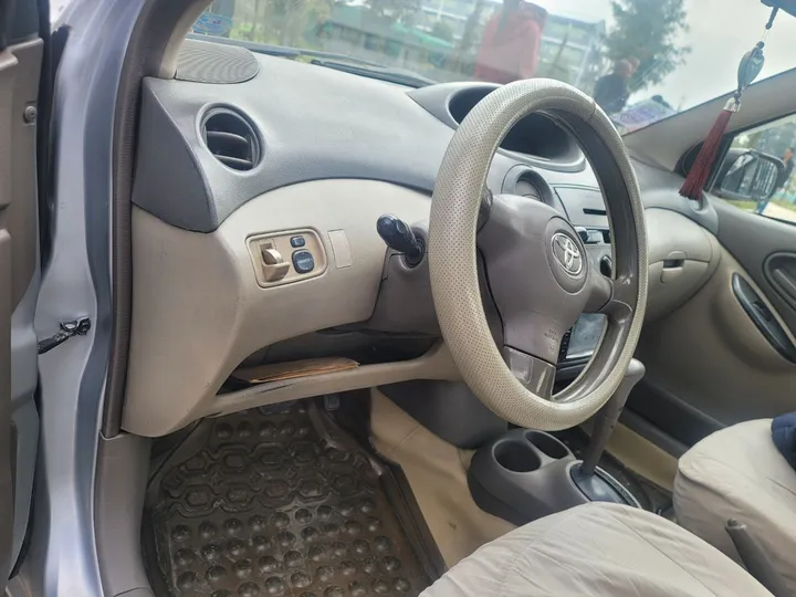 Toyota Platz 2005 Automatic – photo 3