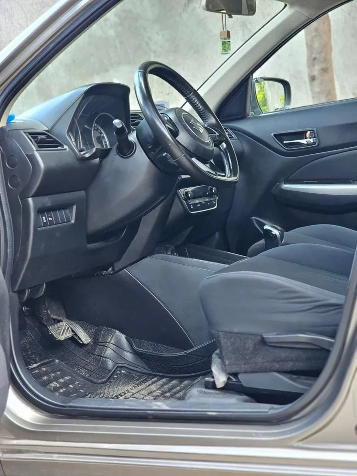 Suzuki Dzire 2022 Automatic – photo 3
