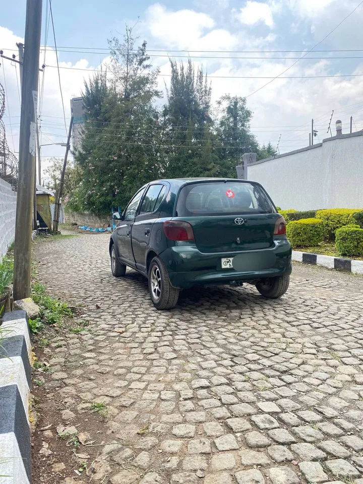 Toyota Vitz 2001 Automatic – photo 4