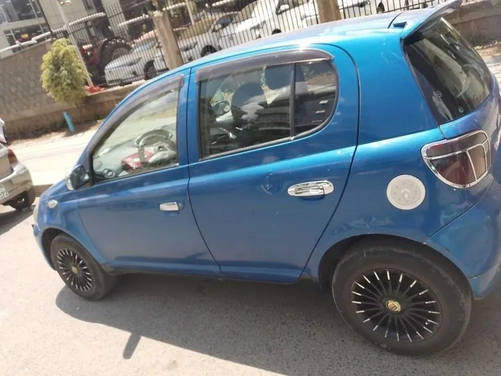 Toyota Vitz 2001 Automatic – photo 3