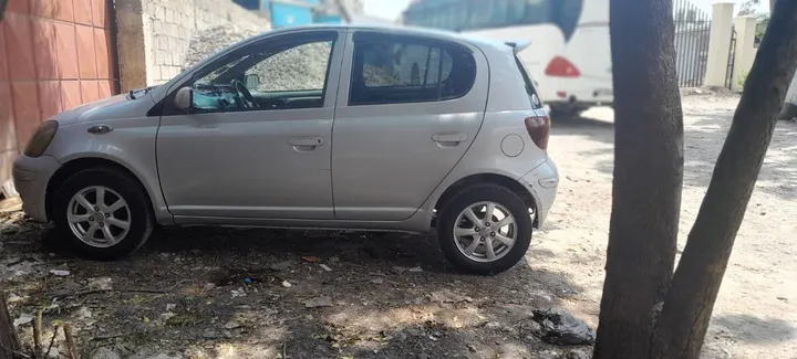 Toyota Hatchback 2004 Automatic – photo 4