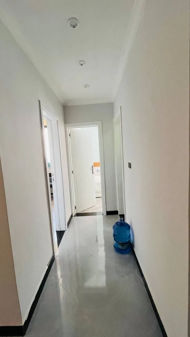 2 Bedroom Apartment in Summit – photo 5