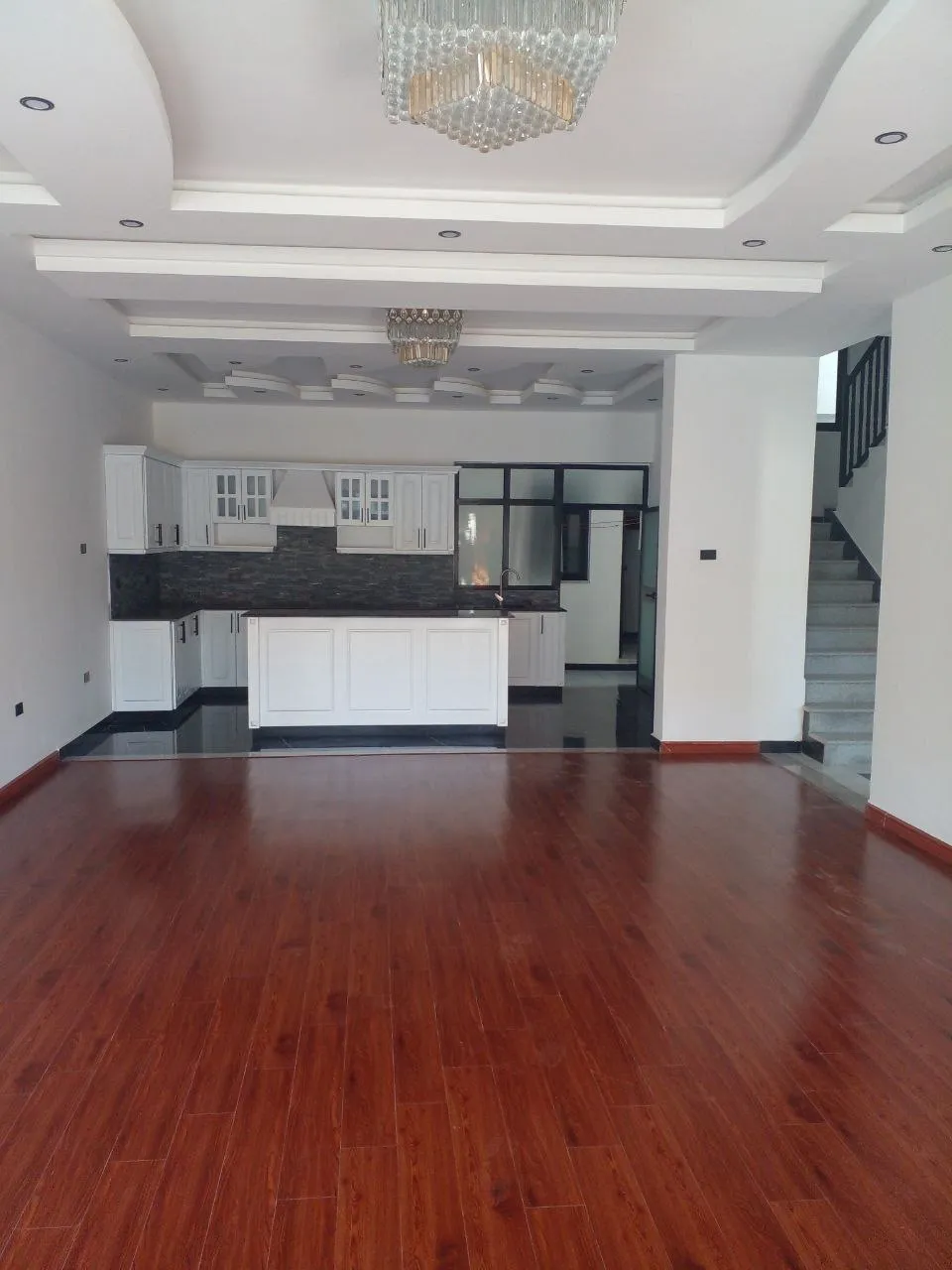 250 sqm House in Ayat Compound – photo 3