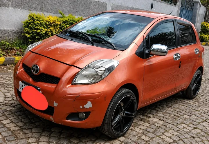 Toyota Yaris Compact 2009 – photo 6