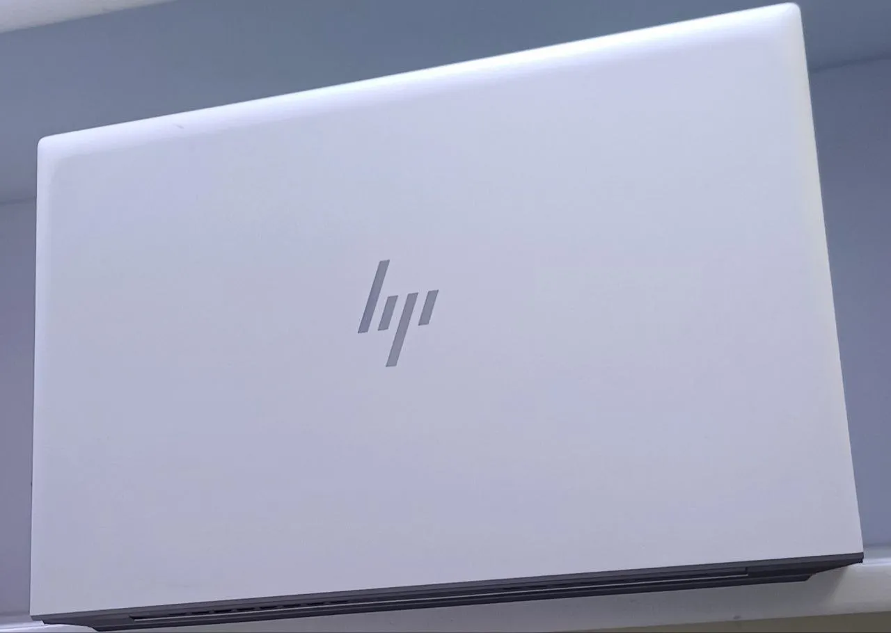 HP EliteBook 840 G7 Touchscreen Laptop – photo 3