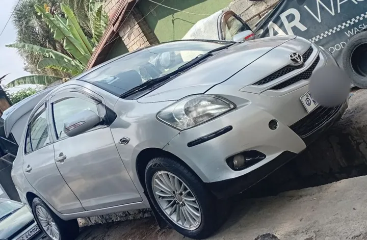 Toyota Yaris Belta 2007 – photo 6