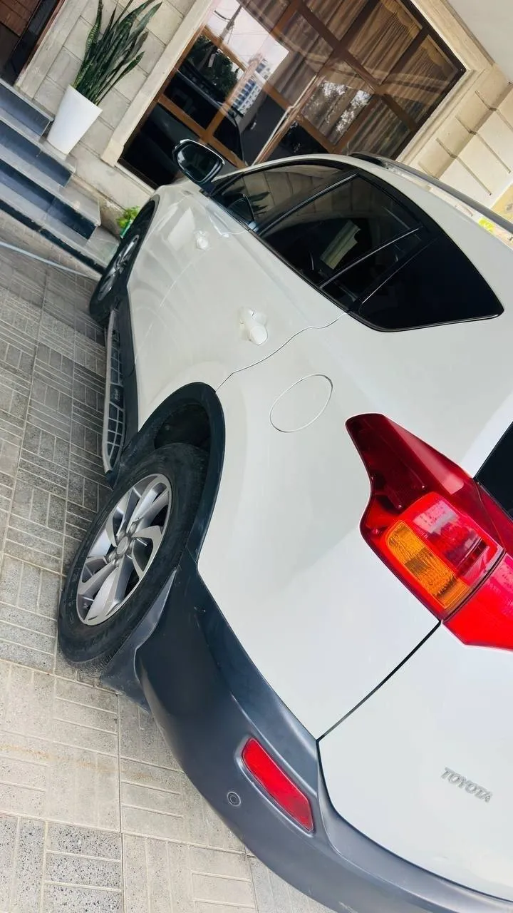 Toyota RAV4 2015 Automatic 2.0L – photo 3