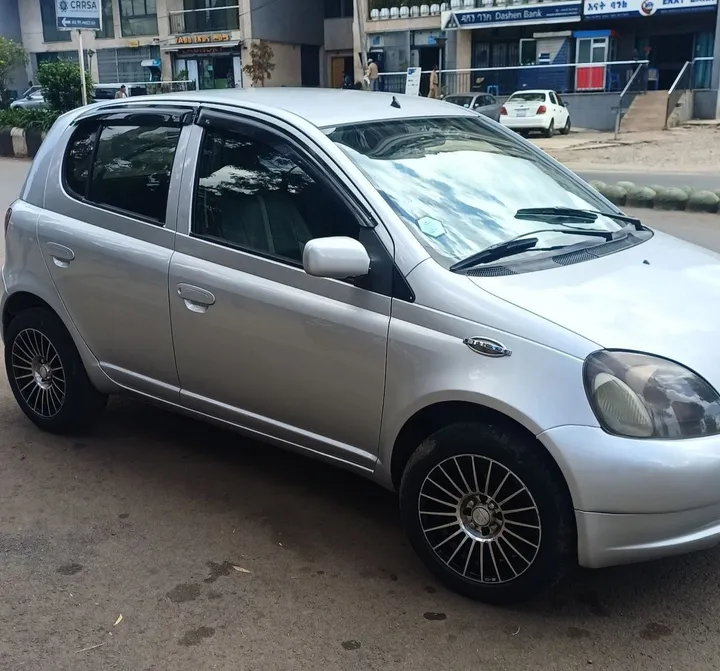 Toyota Vitz 2001 Automatic – photo 4