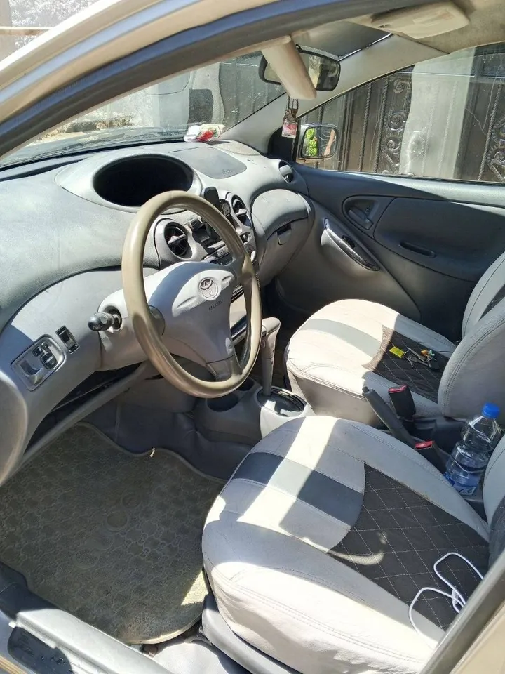 Toyota Vitz 2001 Automatic – photo 5