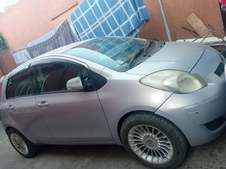 Toyota Yaris Compact 2008 – photo 6