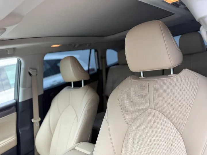 Toyota Highlander Limited 2023 Hybrid – photo 4