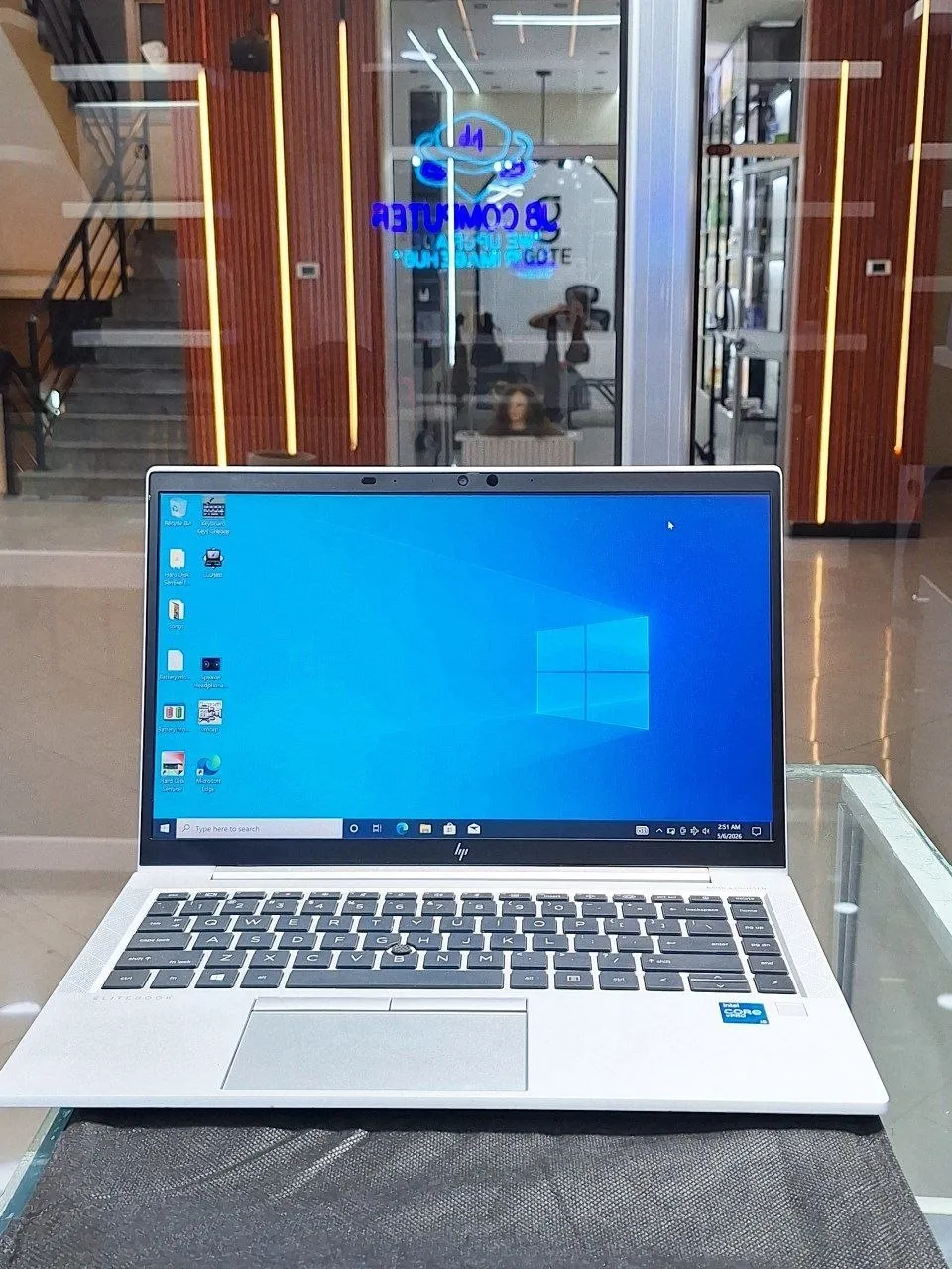 HP EliteBook 840 G8 Touchscreen Laptop – photo 3