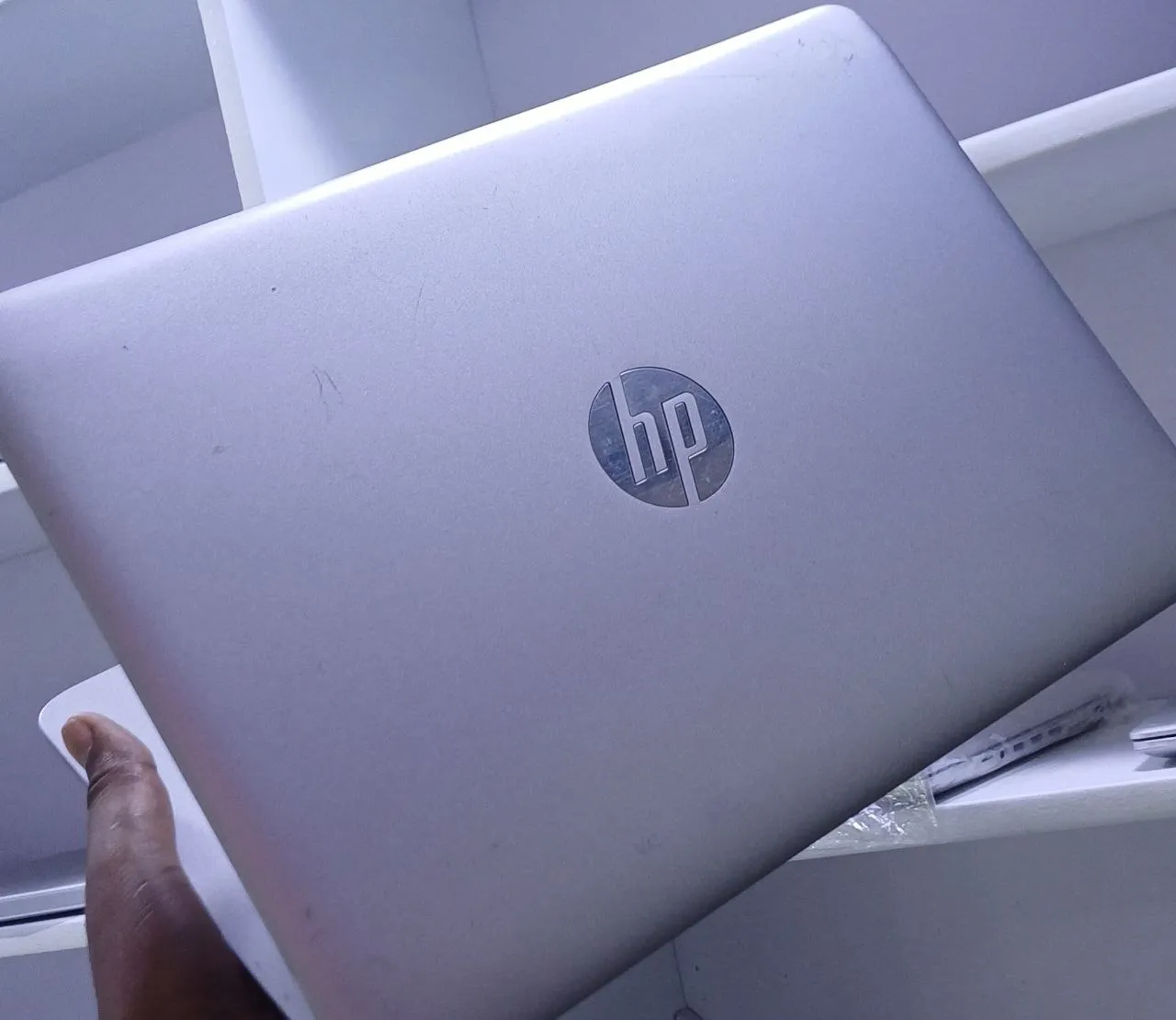 HP EliteBook 820 G3 Core i5 Laptop – photo 4