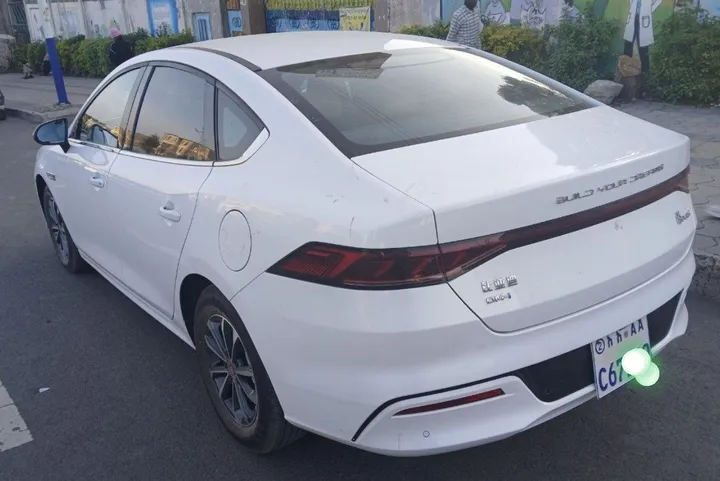 BYD Qin Plus Plug-in Hybrid – photo 4