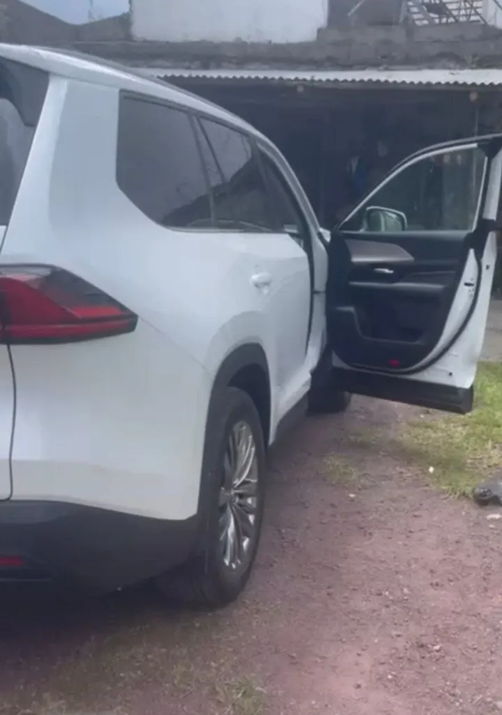 2025 Toyota Grand Highlander Platinum Hybrid – photo 4