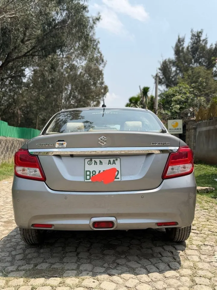 Suzuki Dzire 2022 Automatic – photo 6